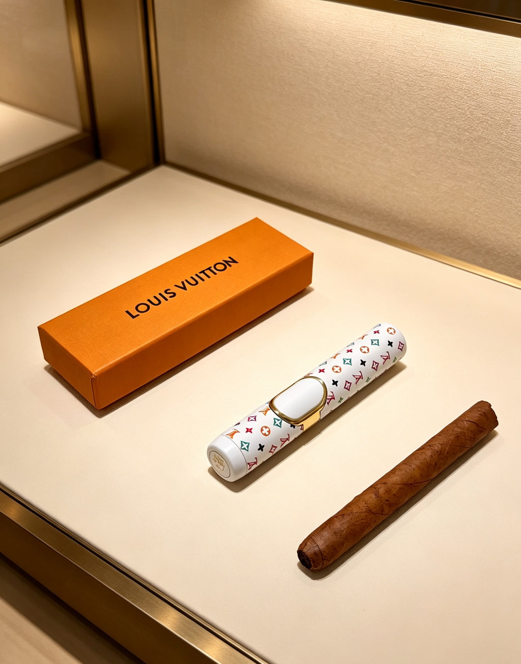 A1R76E90 Popular cigar tube (excluding cigars)