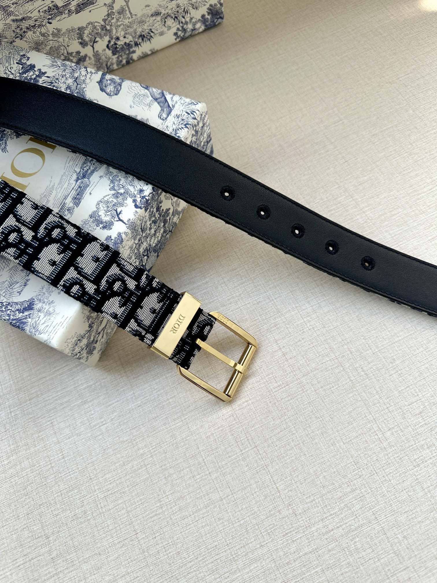 P1Q115D26 Popular High quality belt With full package