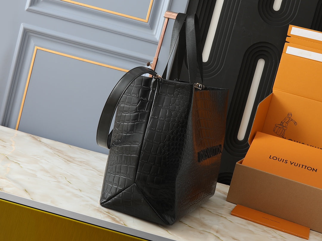 B1X45E9 Popular  leather bag