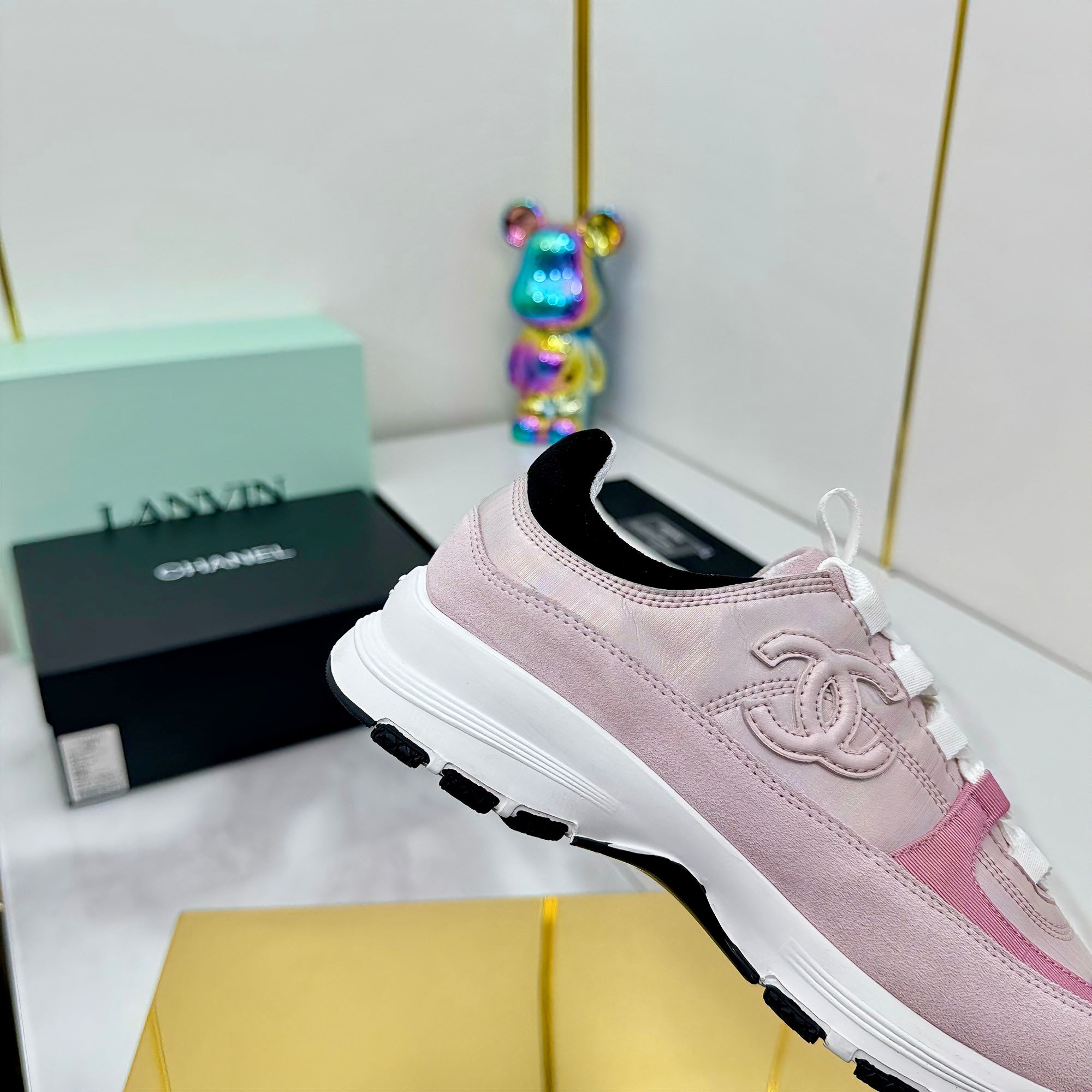 Z2R85C7  Popular high quality shoes