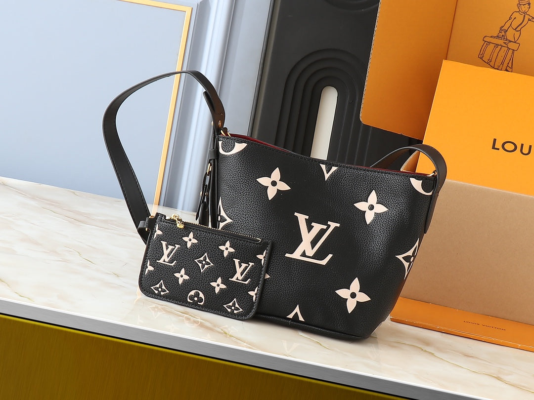 B12W15E3 Popular  leather bag