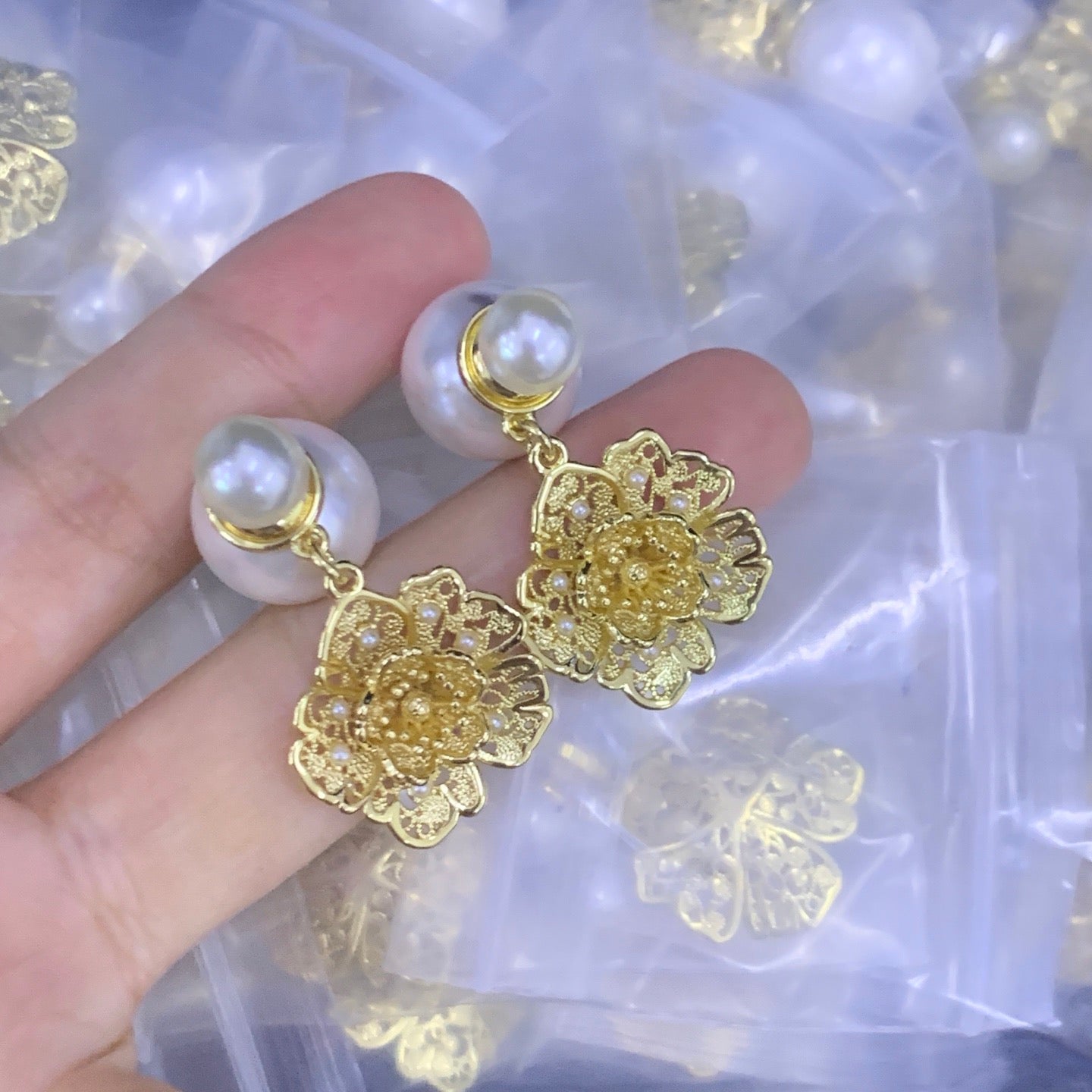 X1Z95D27E Popular Earrings