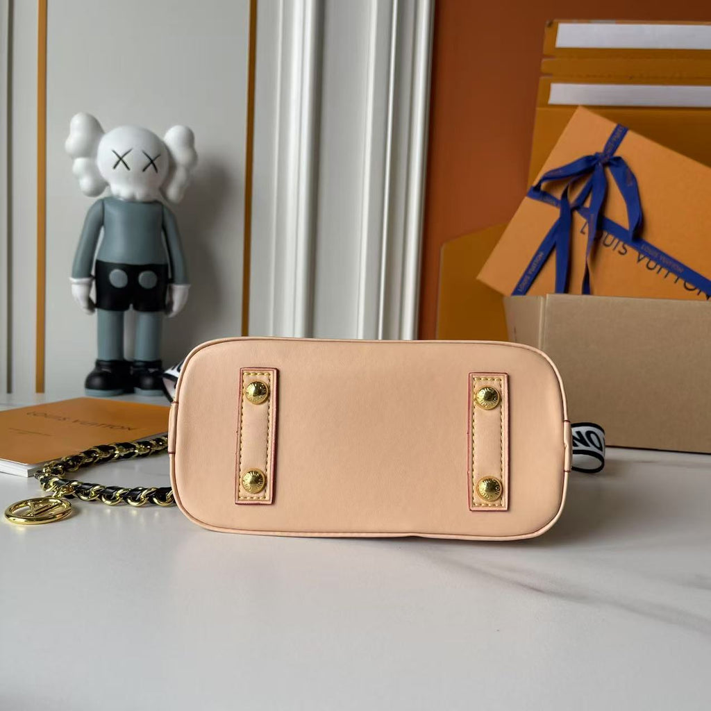 B1P46E95 Popular leather bag