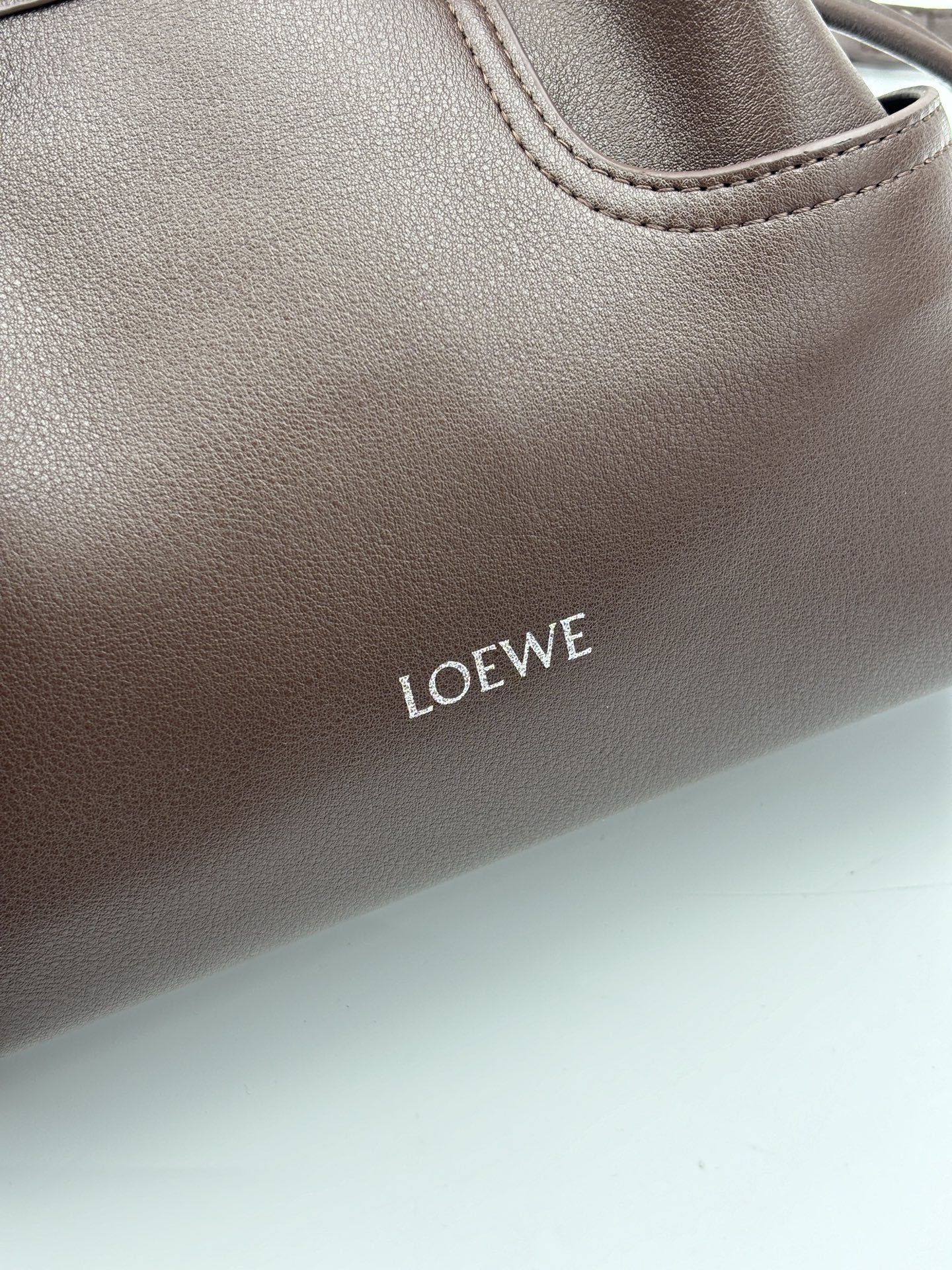 B1P36A47 Popular leather bag