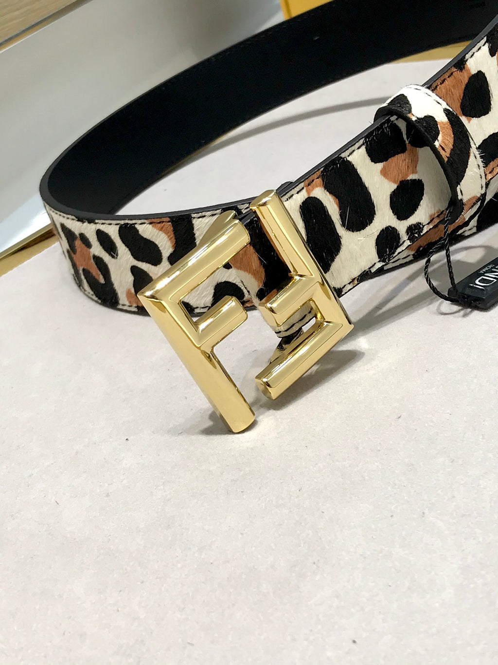 P1Q64F94 Popular   High quality belt With full package