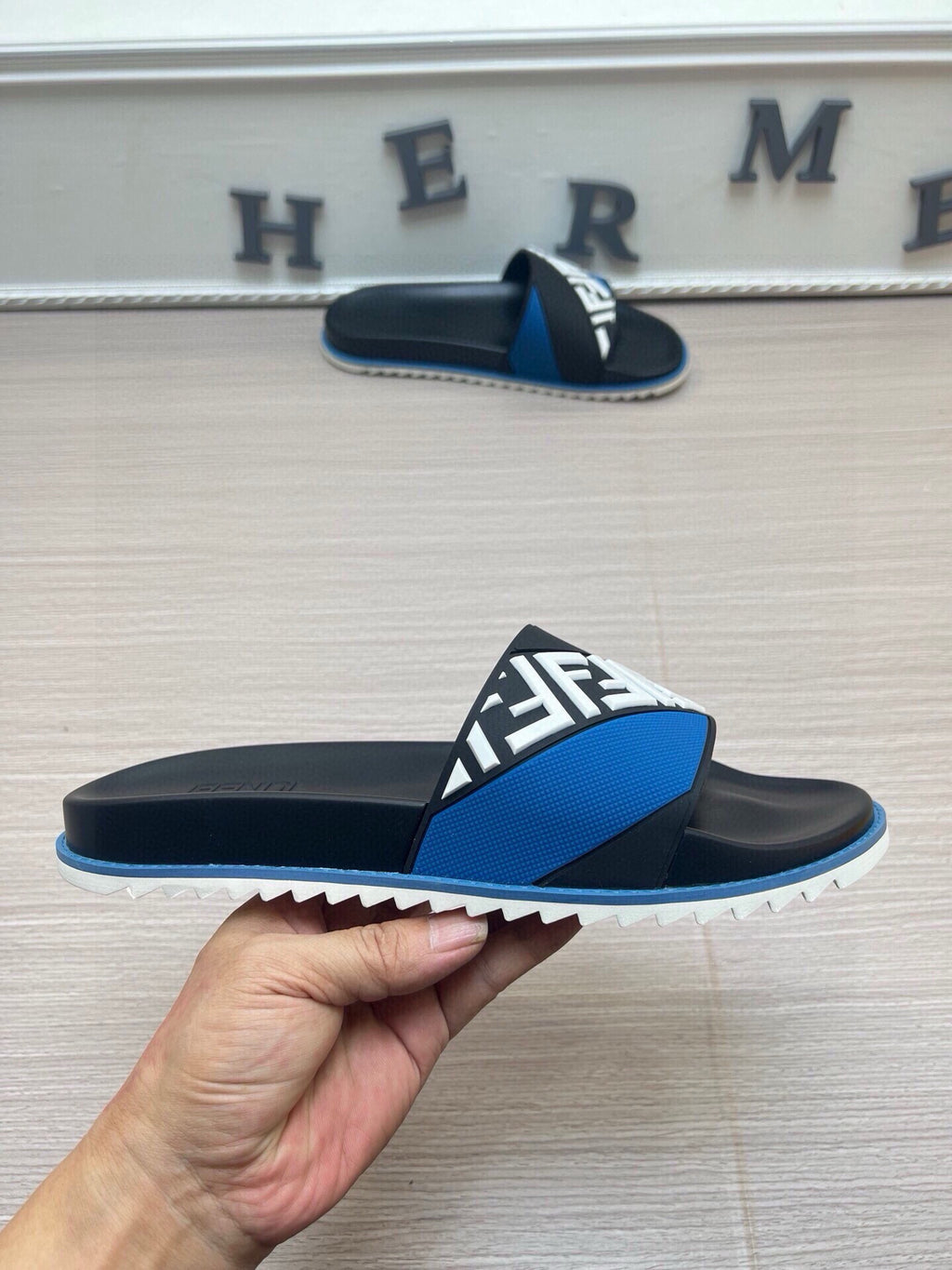 Z5Z35F283 Popular Slippers