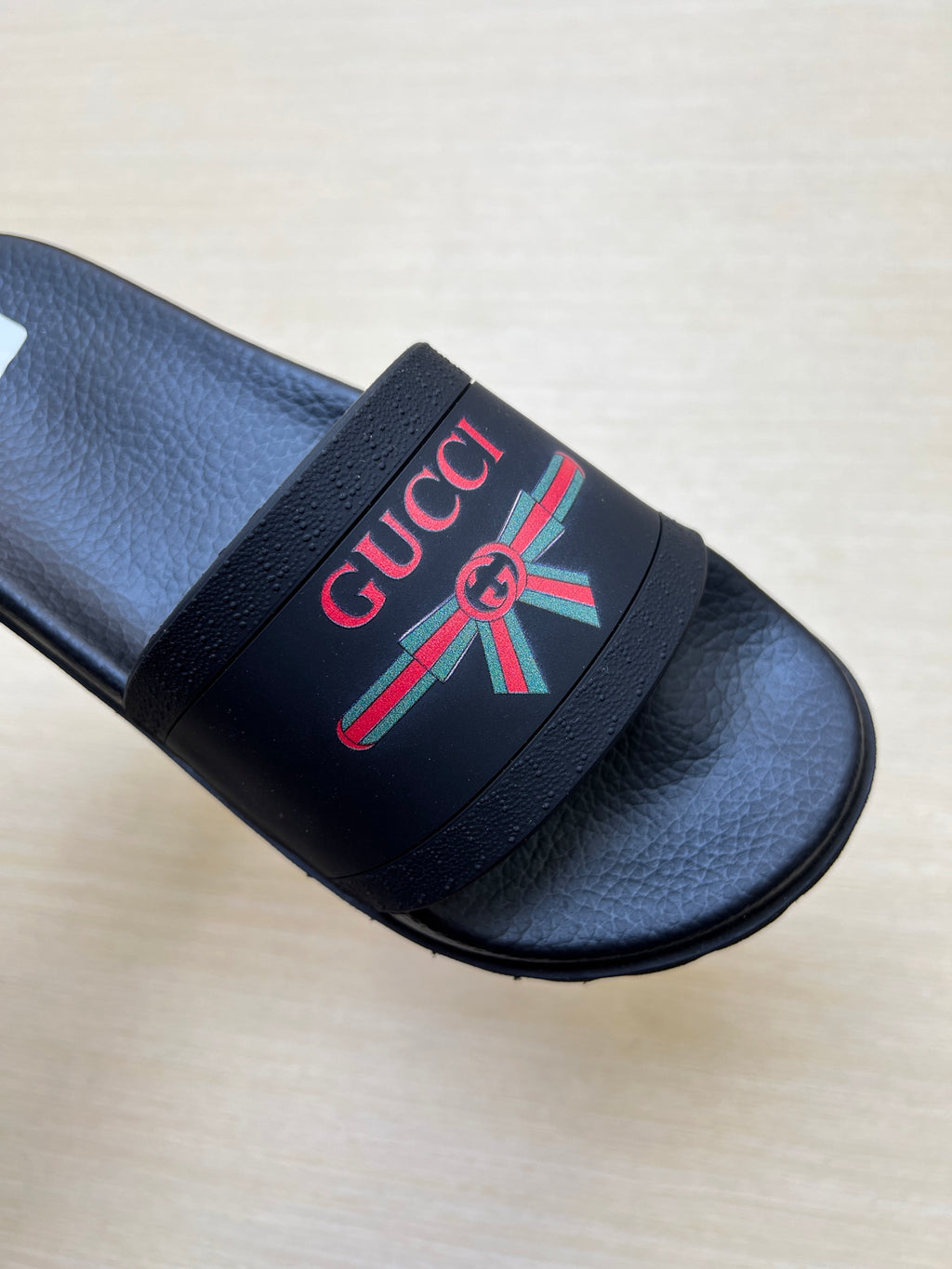 Z5R66B28 Popular Slippers
