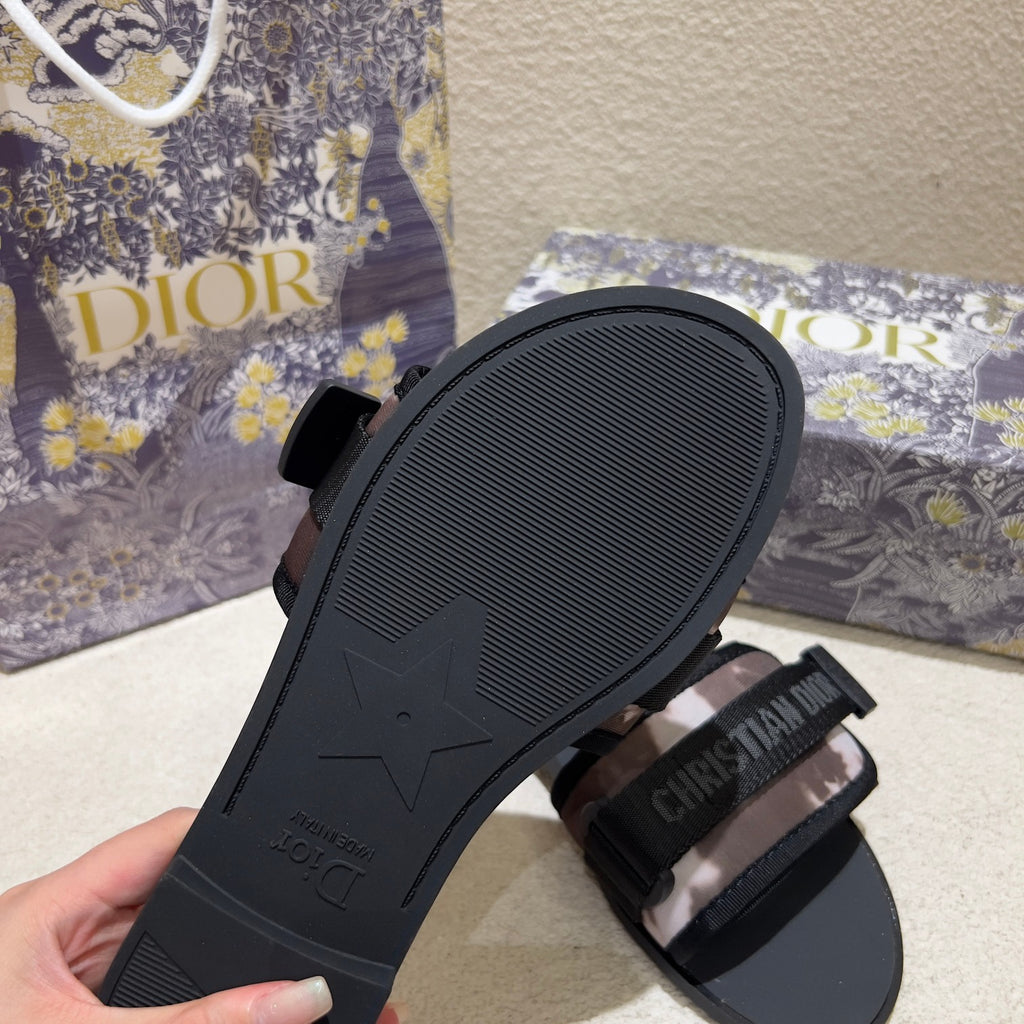 Z1ZD18 Popular slippers