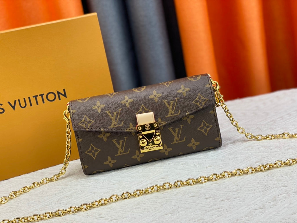 B1X43E32 Popular  leather bag 