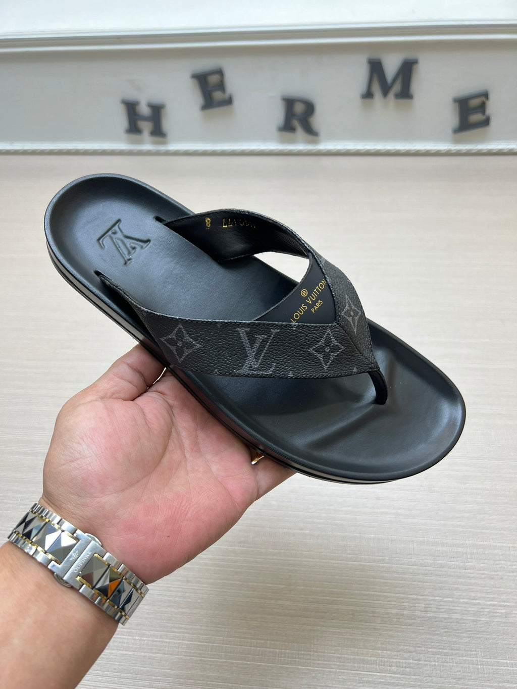 Z5ZE85 Popular slippers