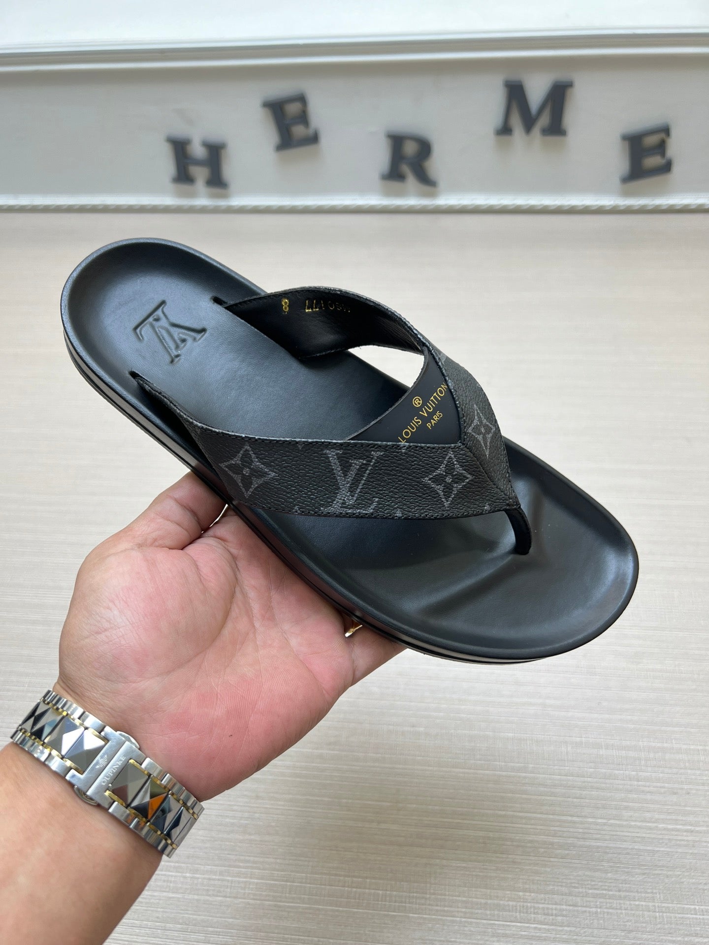 Z5ZE85 Popular slippers