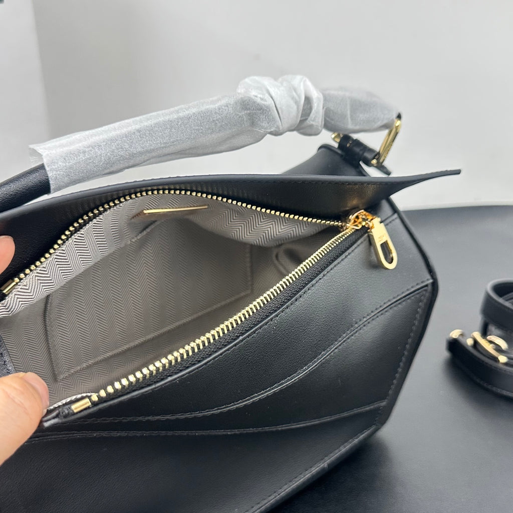 B1R46A9 Popular leather bag