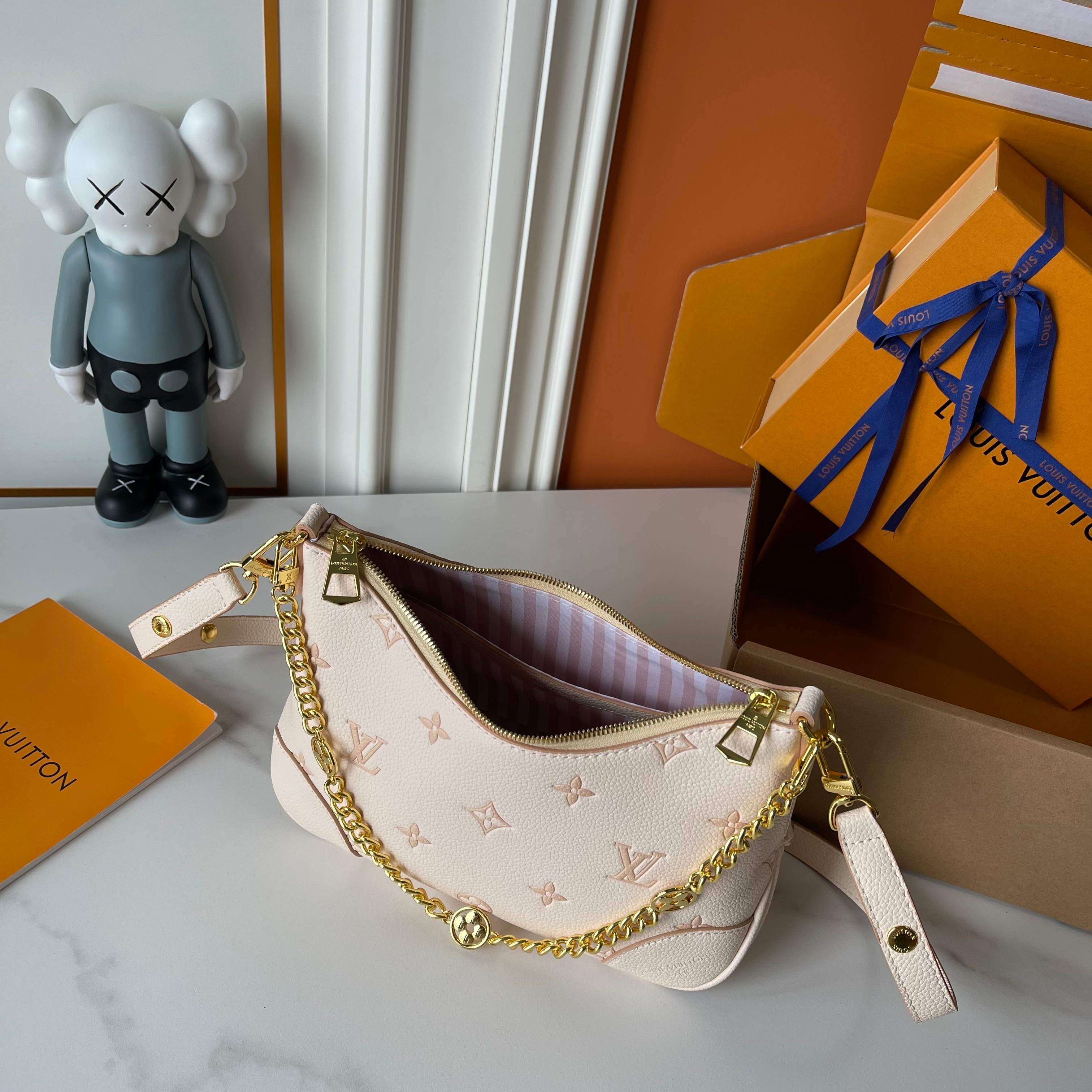 B1R76E04 Popular bag