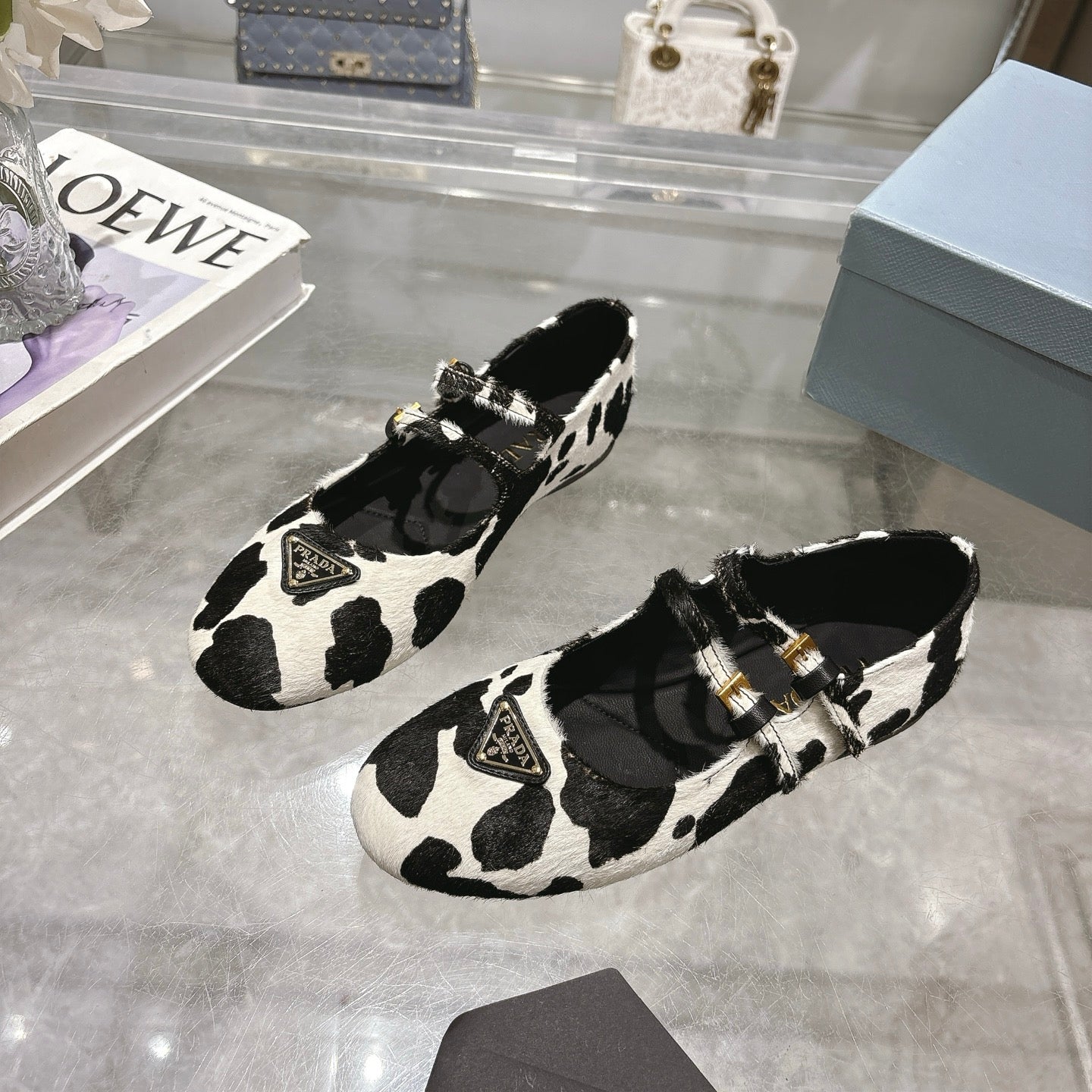 Z2Q95P114 Popular high-quality Shoes
