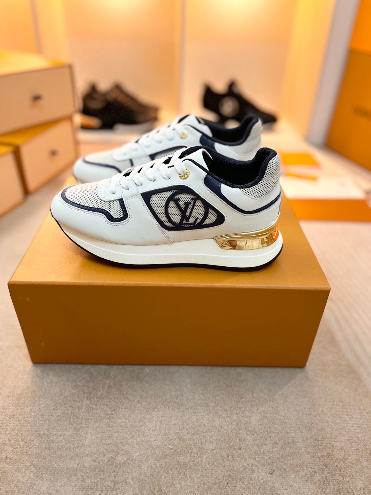 Z2P36E58 Popular high-quality leather Shoes