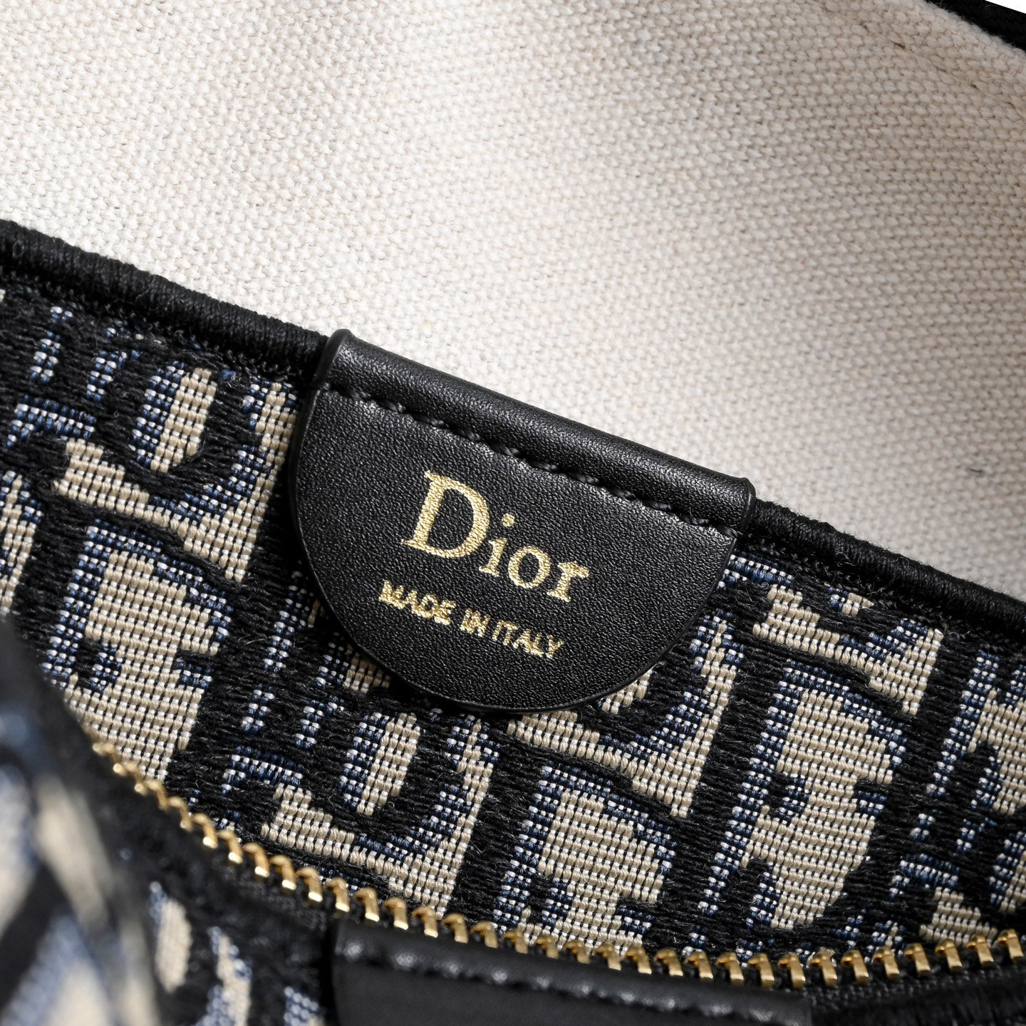 B1R76D44 Popular bag