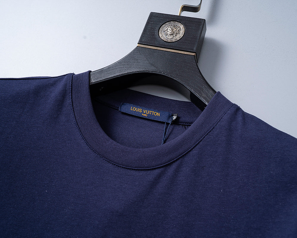 U1W25E70  Popular T-shirts