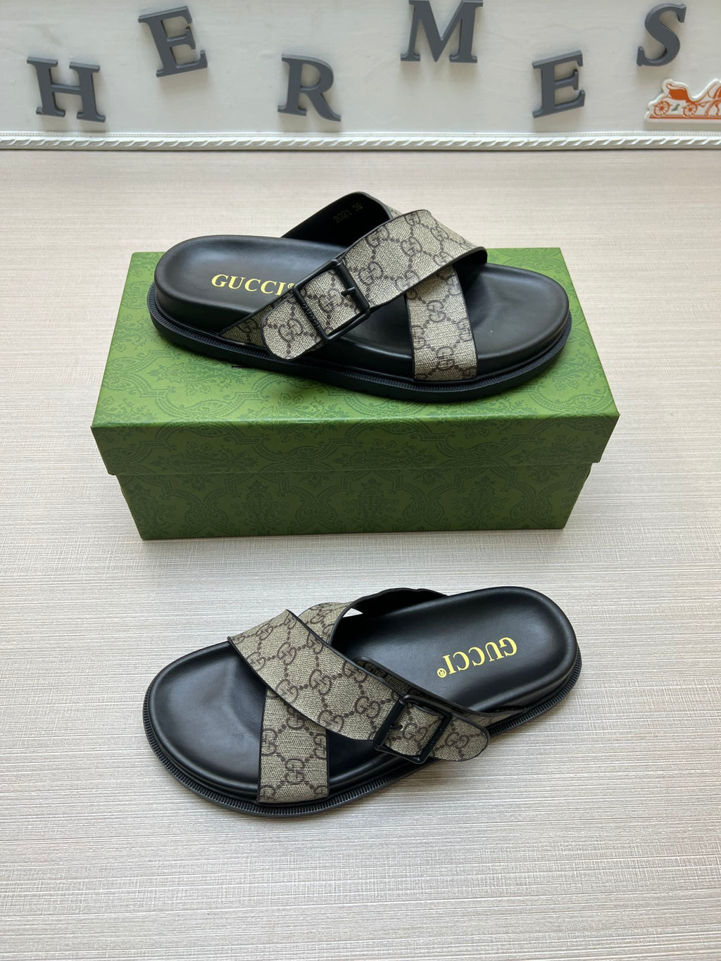 Z5ZB90 Popular slippers