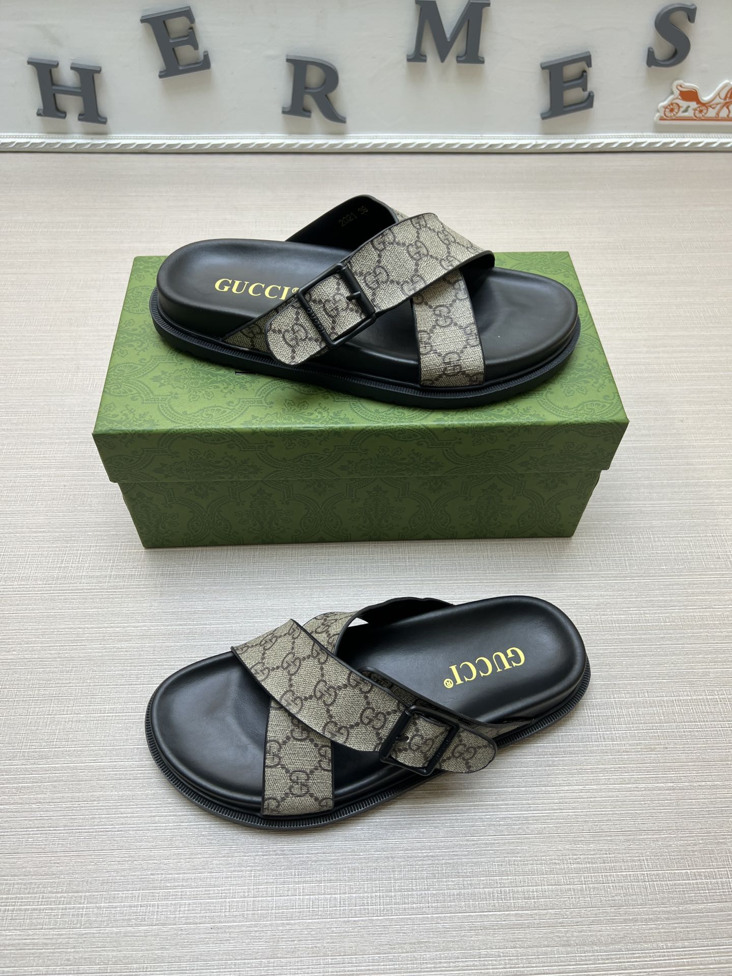 Z5ZB90 Popular slippers