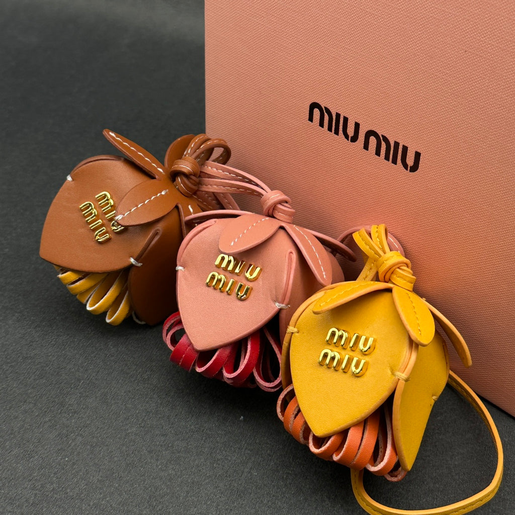 A1R46A28 Popular bag 's charms accessories