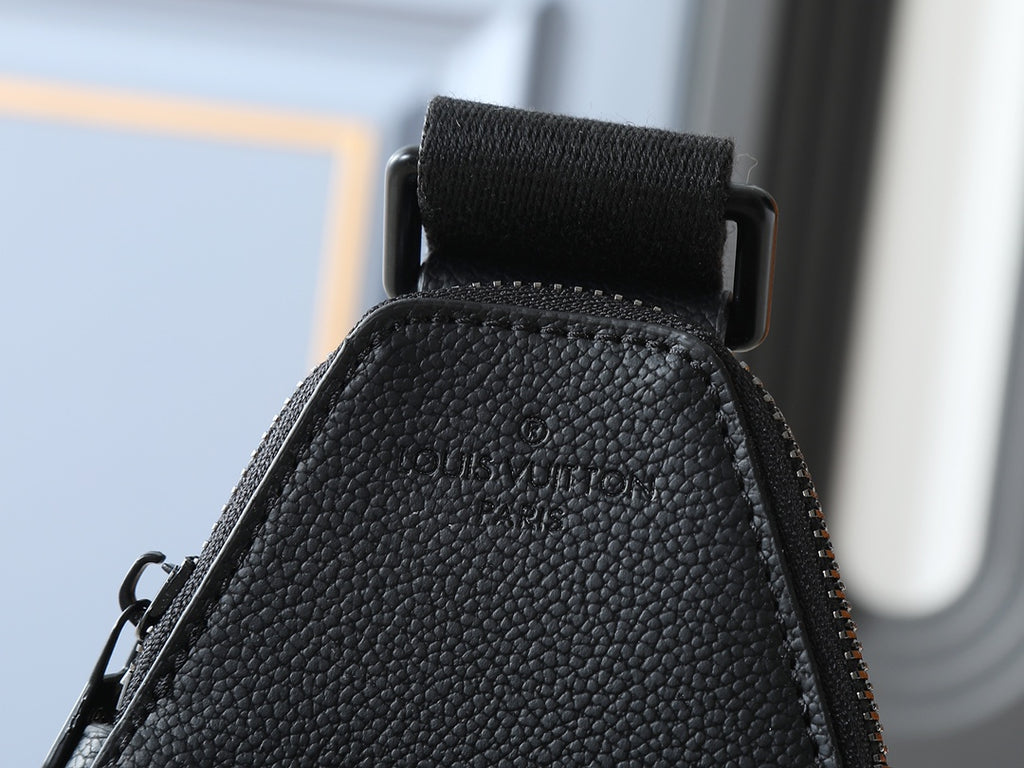 B1R15E20 Popular  leather bag