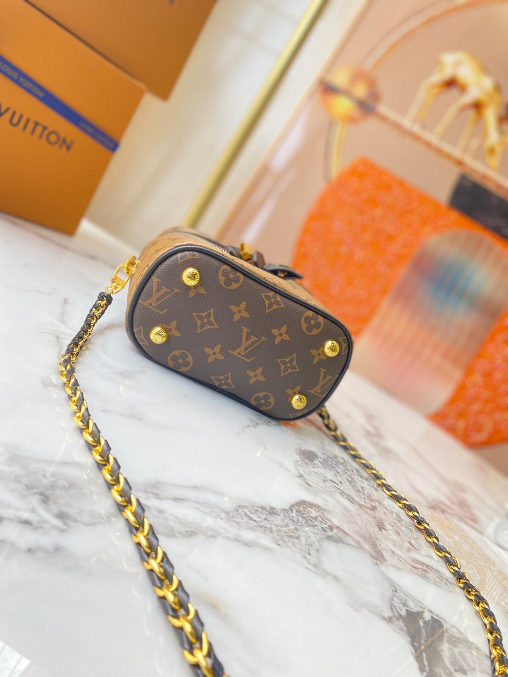 B12X43E121 Popular   leather bag 