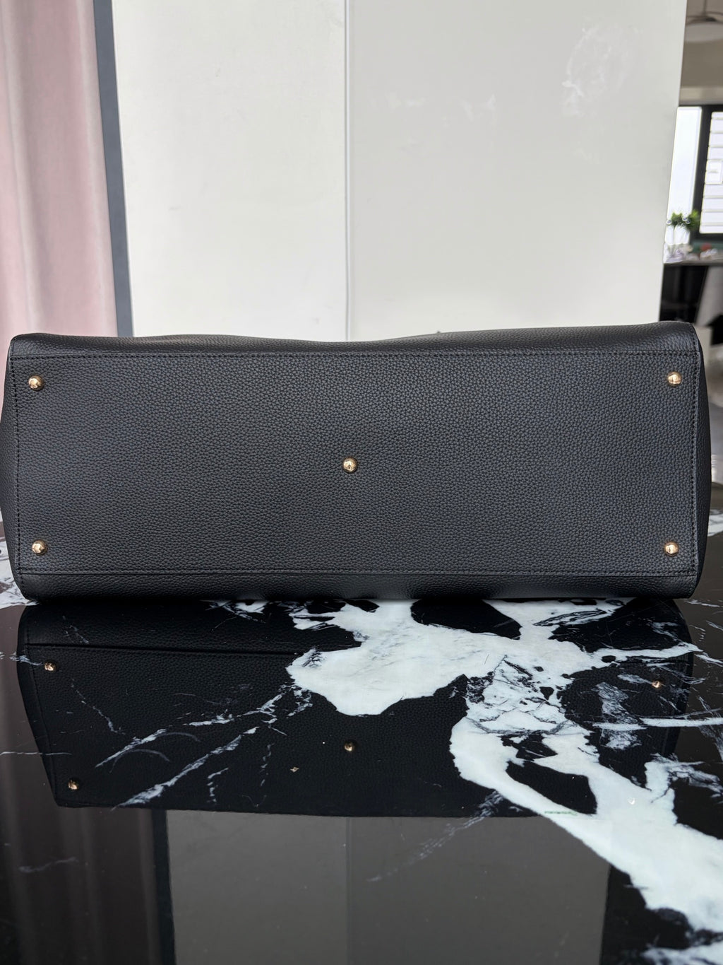B1R76C25 Popular leather bag