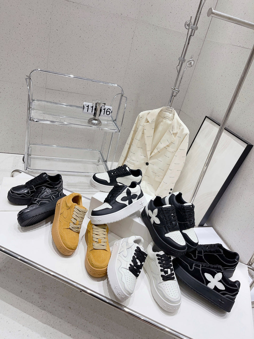 Z1Q105A345 Popular  Shoes