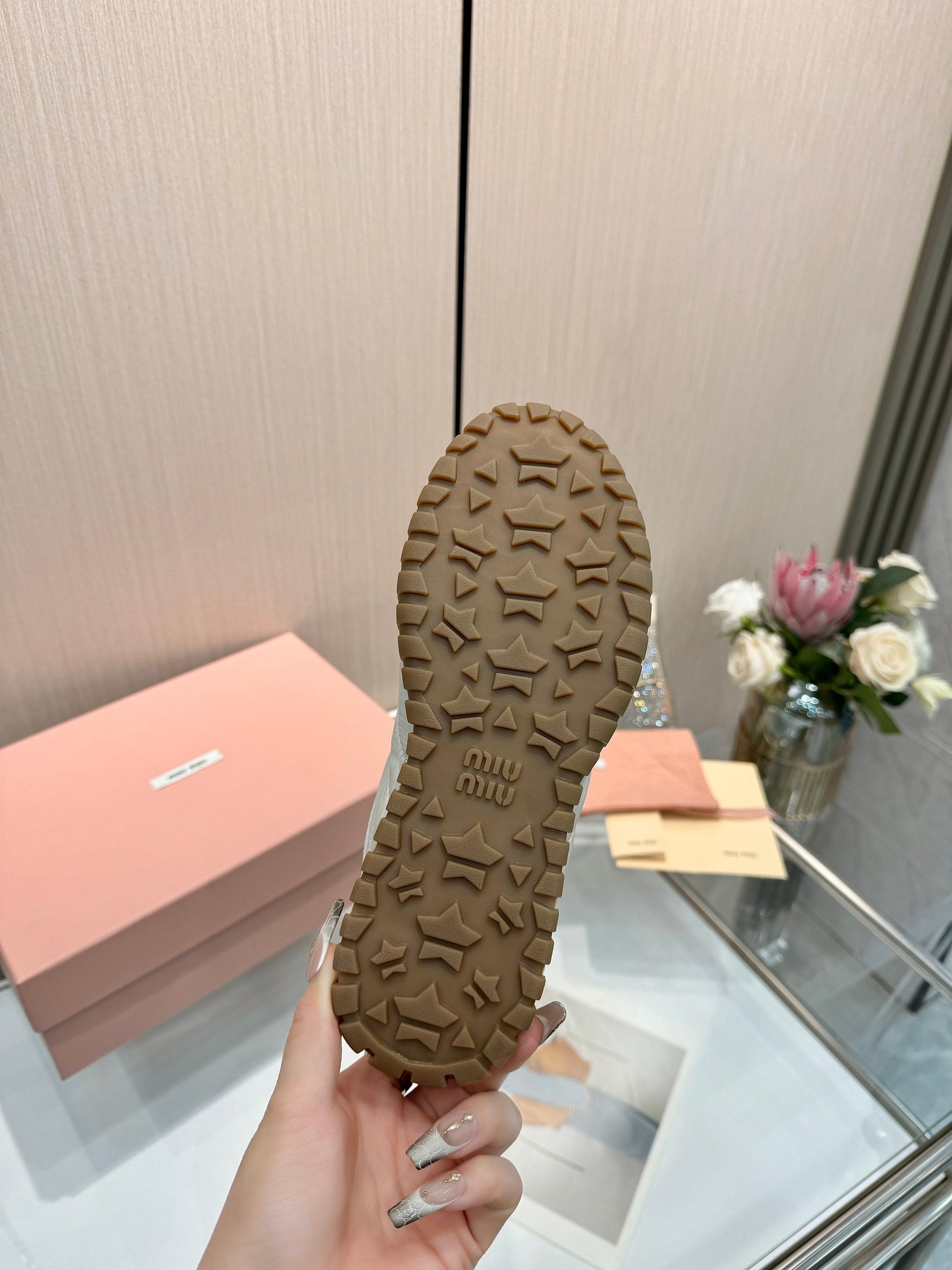 Z2Q95A18 Popular high-quality shoes