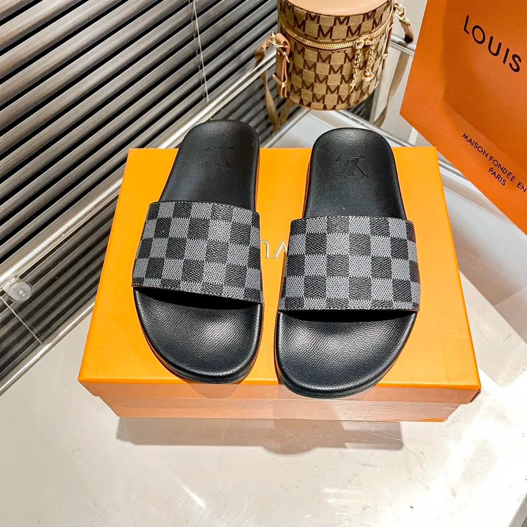 Z1Z54E195 Popular Slippers