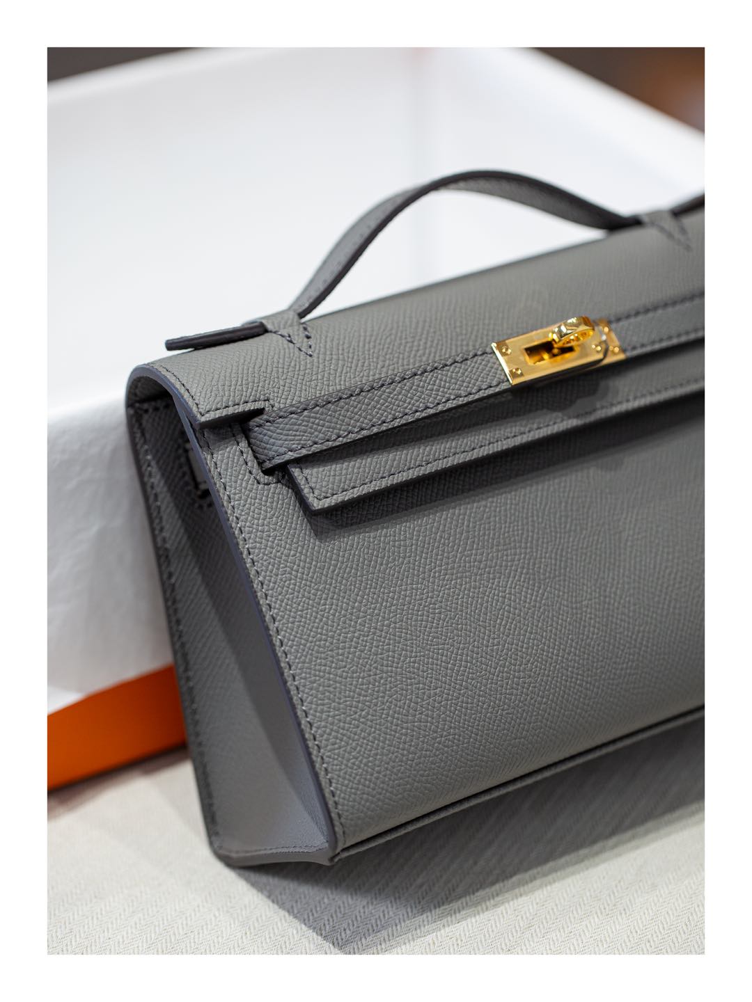 B1R66A4 Popular leather bag