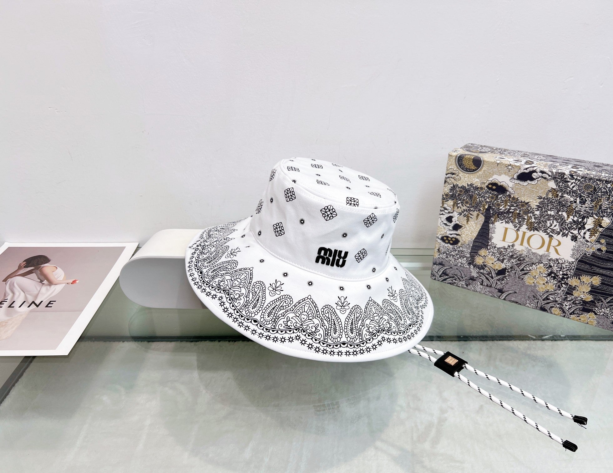 M1Q85A82 Popular hats