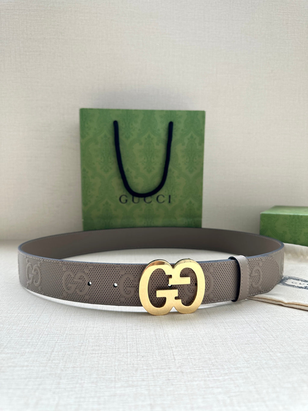 P1R55B230 Popular   High quality belt With full package