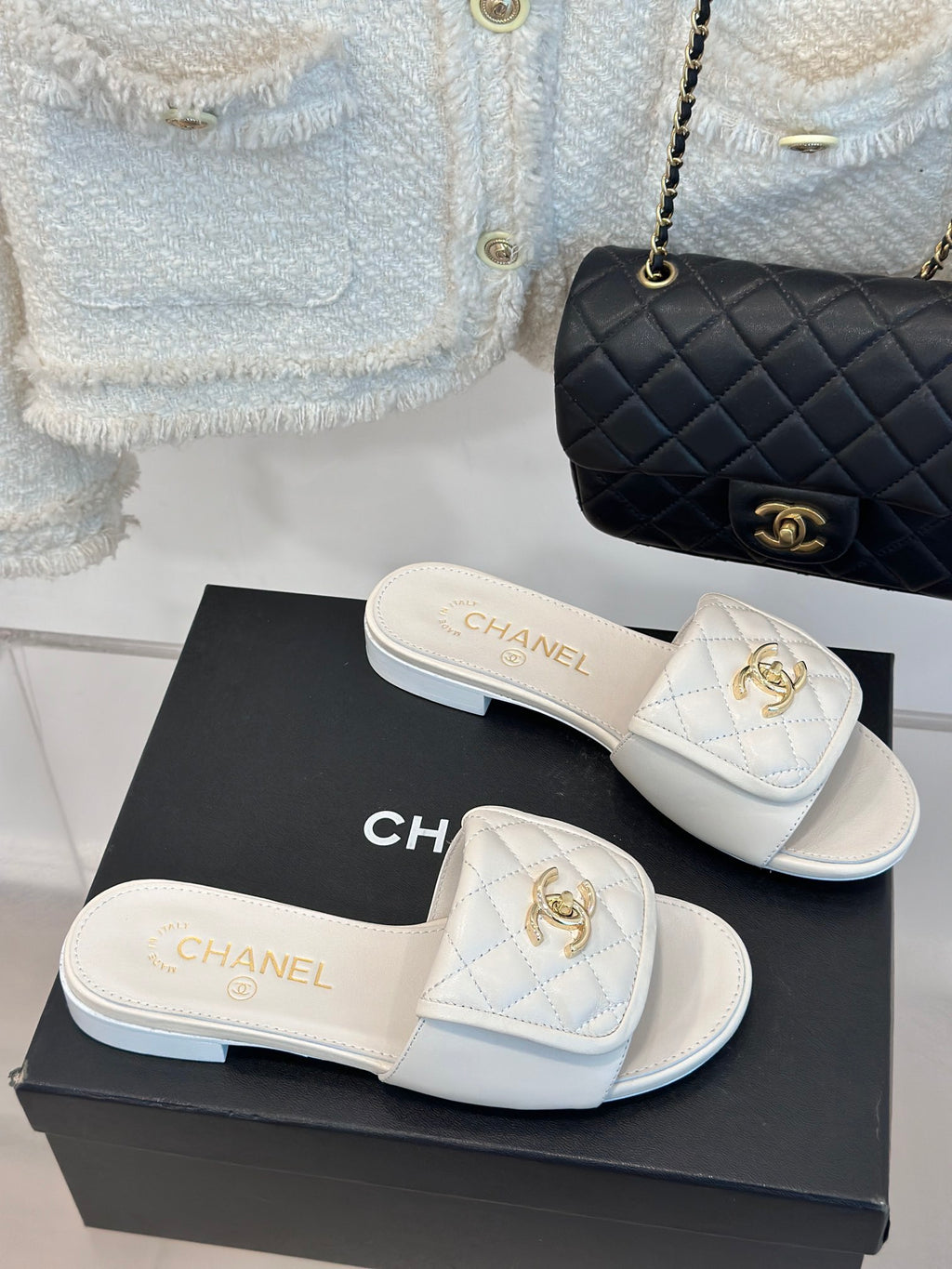 Z1ZC245  Popular Slippers