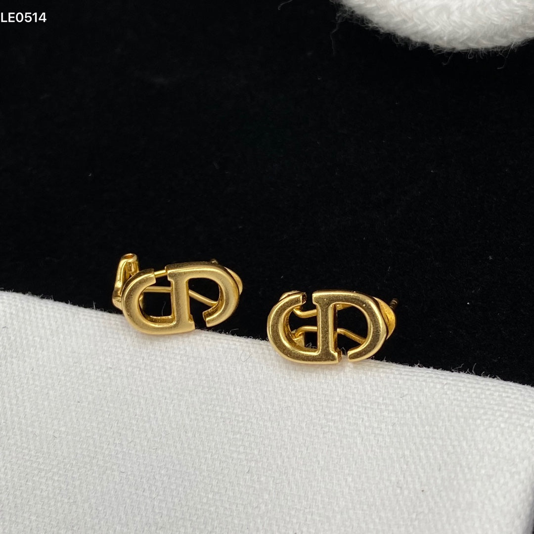 X1Y93D203E Popular   Earrings