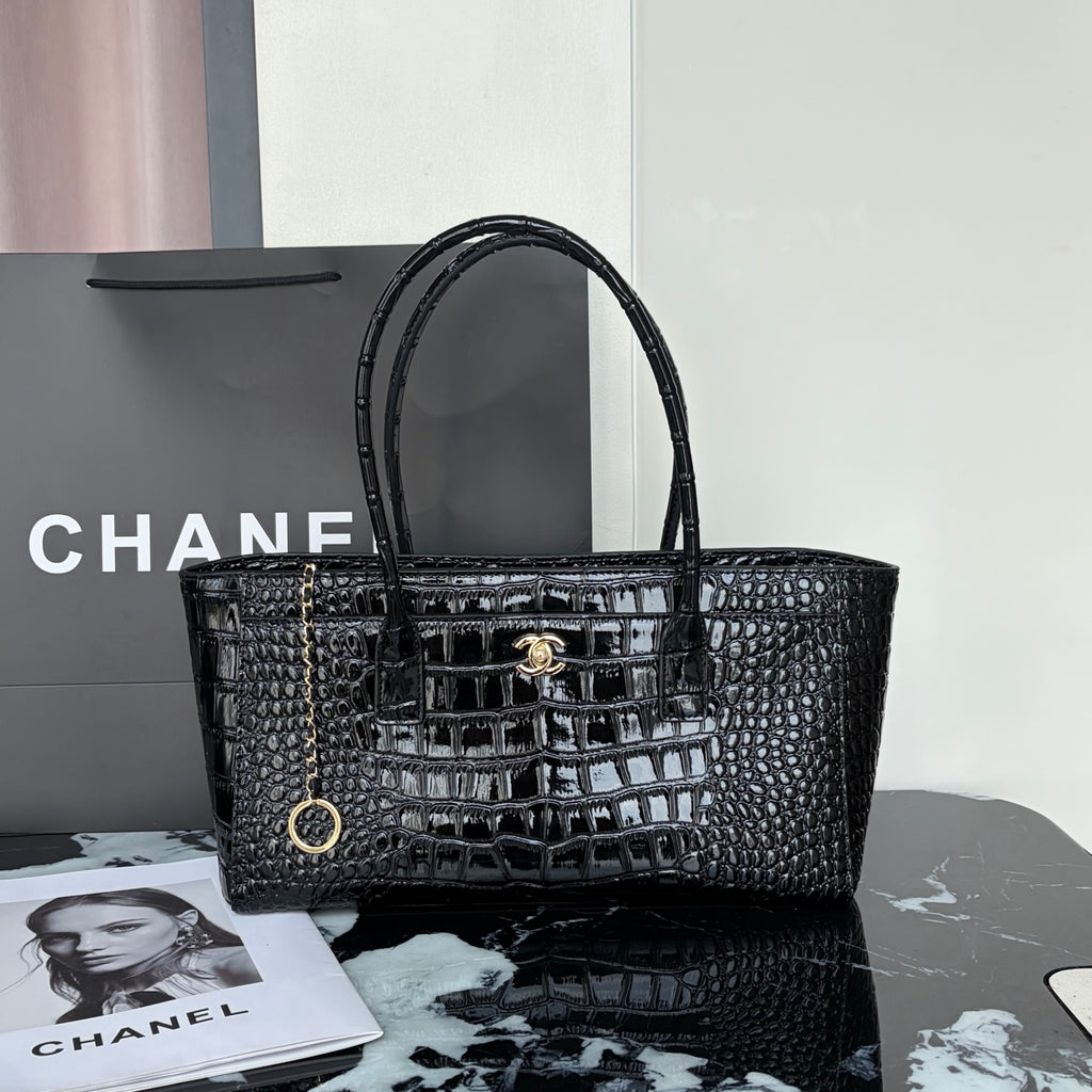 B1P46C179 Popular leather bag