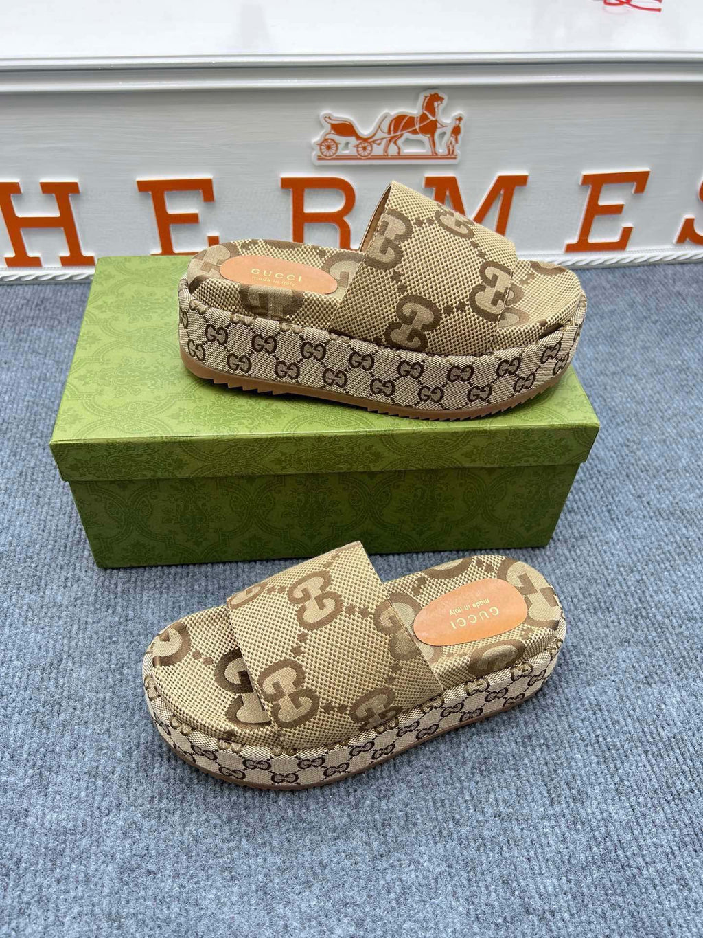 Z5ZB122 Popular slippers  Sole thickness 5.5cm