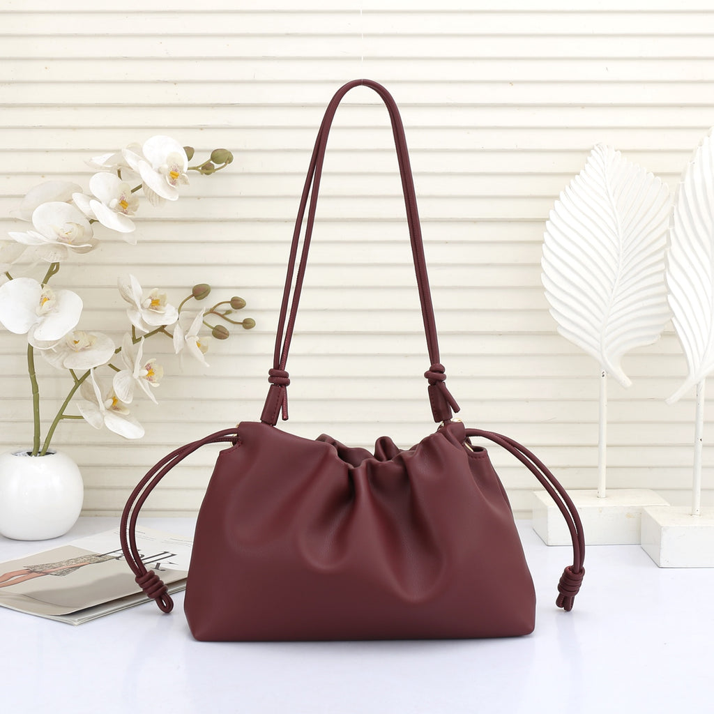 B1R66A8 Popular leather bag