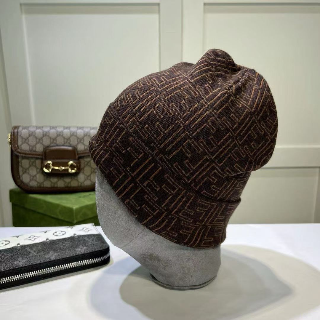 M1R86F39 Popular hats