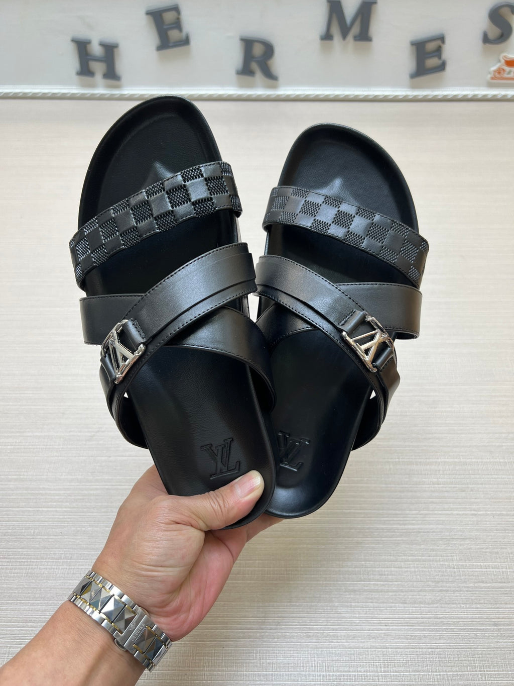 Z5ZE88 Popular slippers