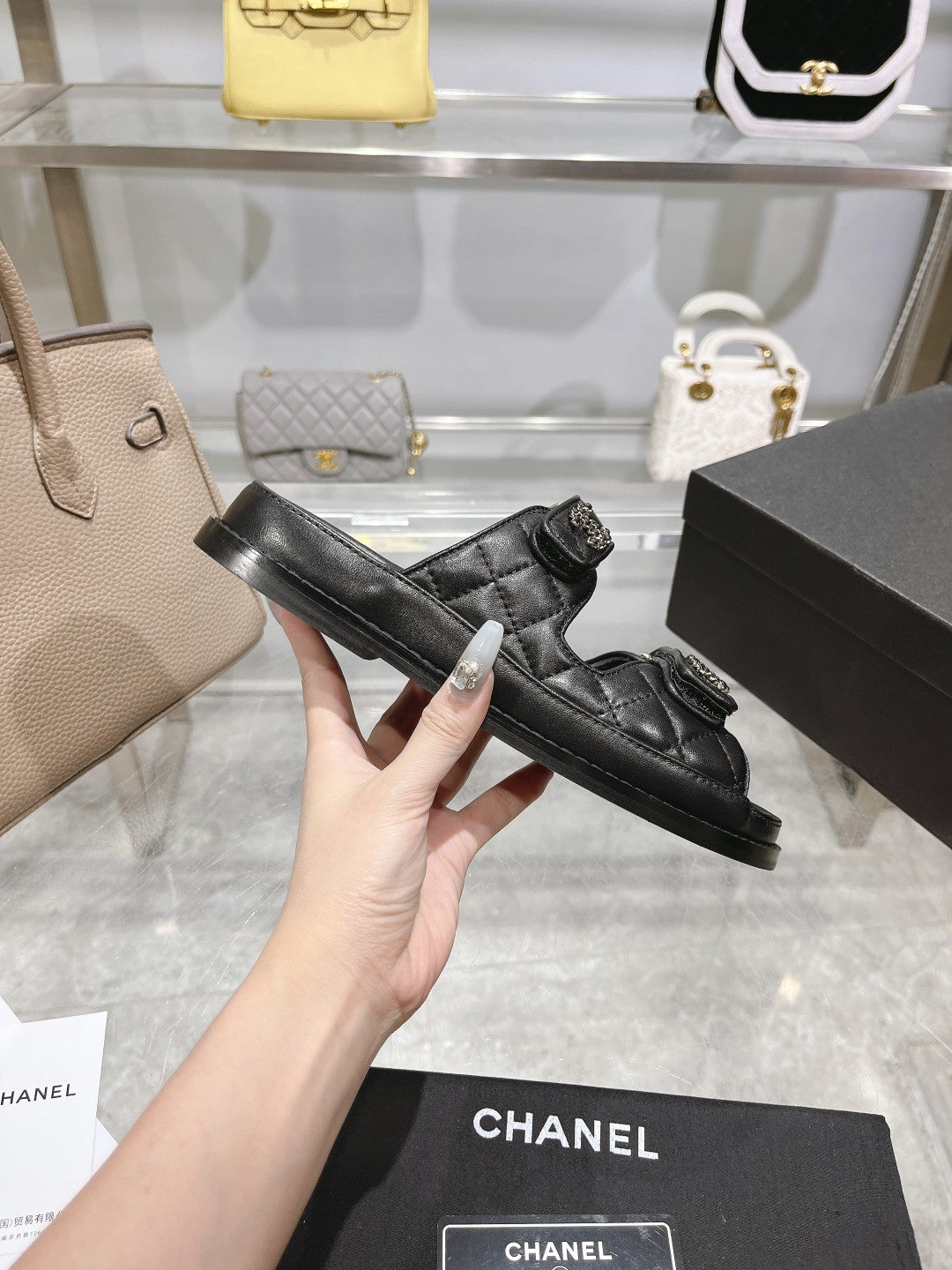 Z2R45C7  Popular leather shoes