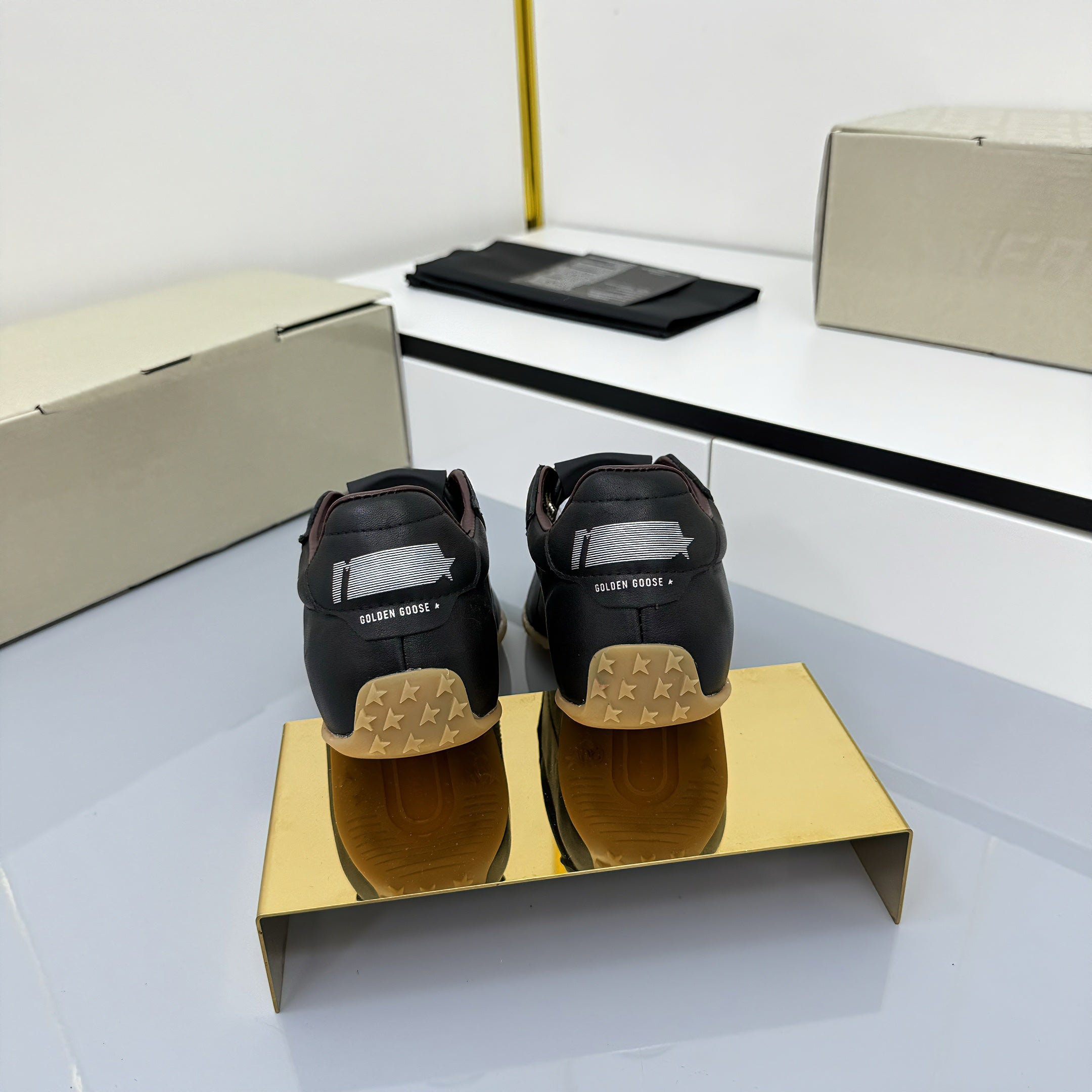 Z2Q105GE387 Popular high-quality Shoes