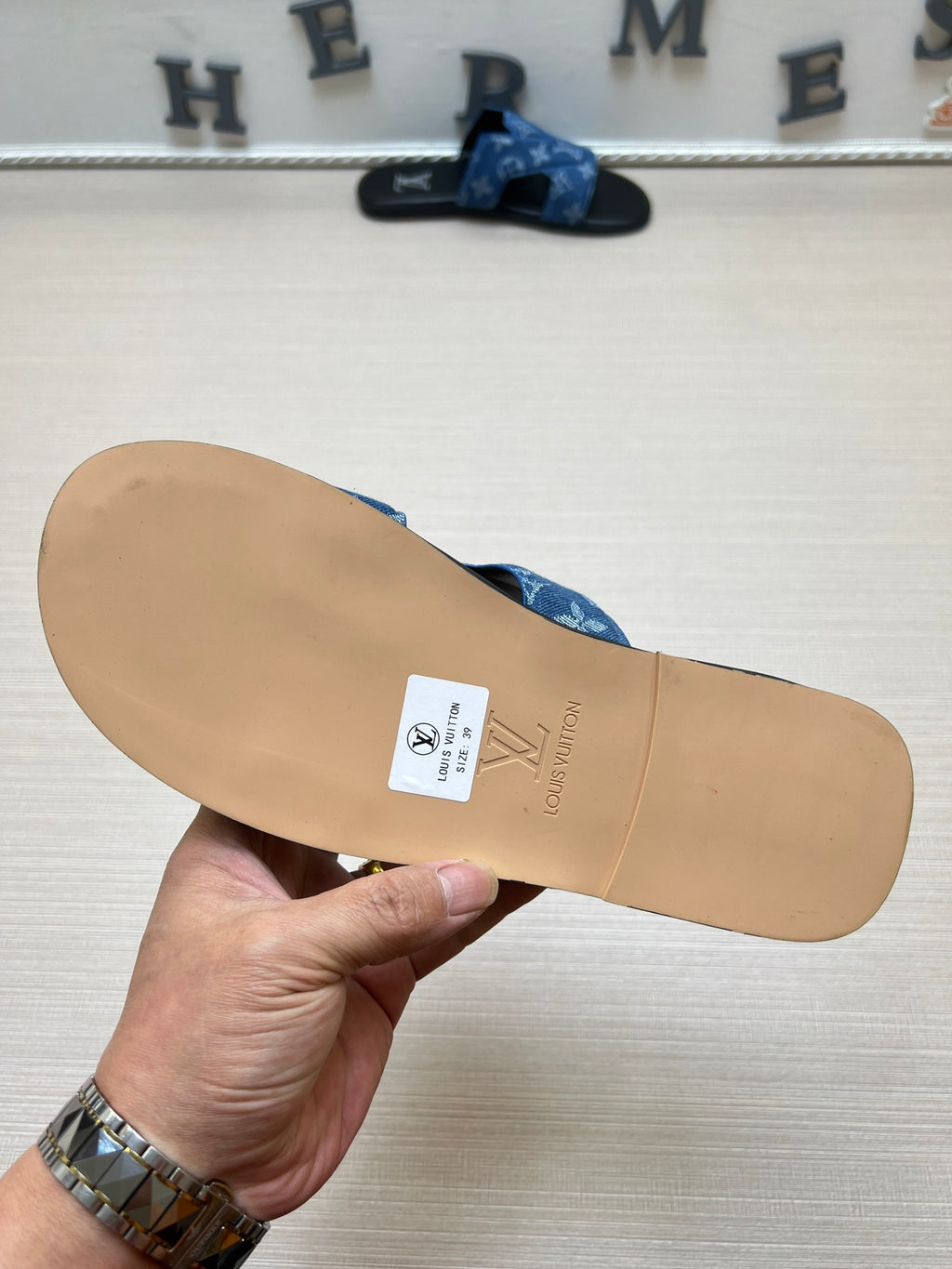 Z5ZE29 Popular slippers