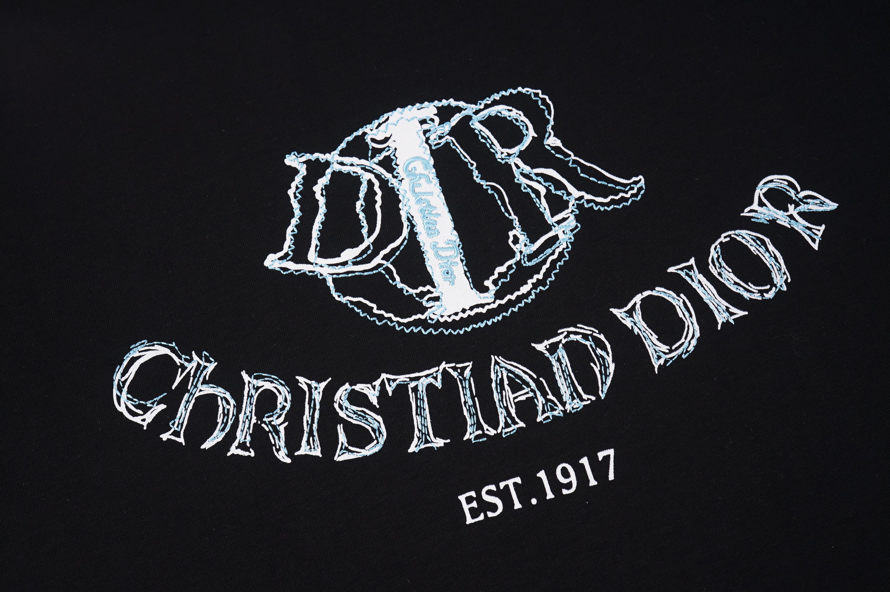 U1Z75D11 Popular T-shirts