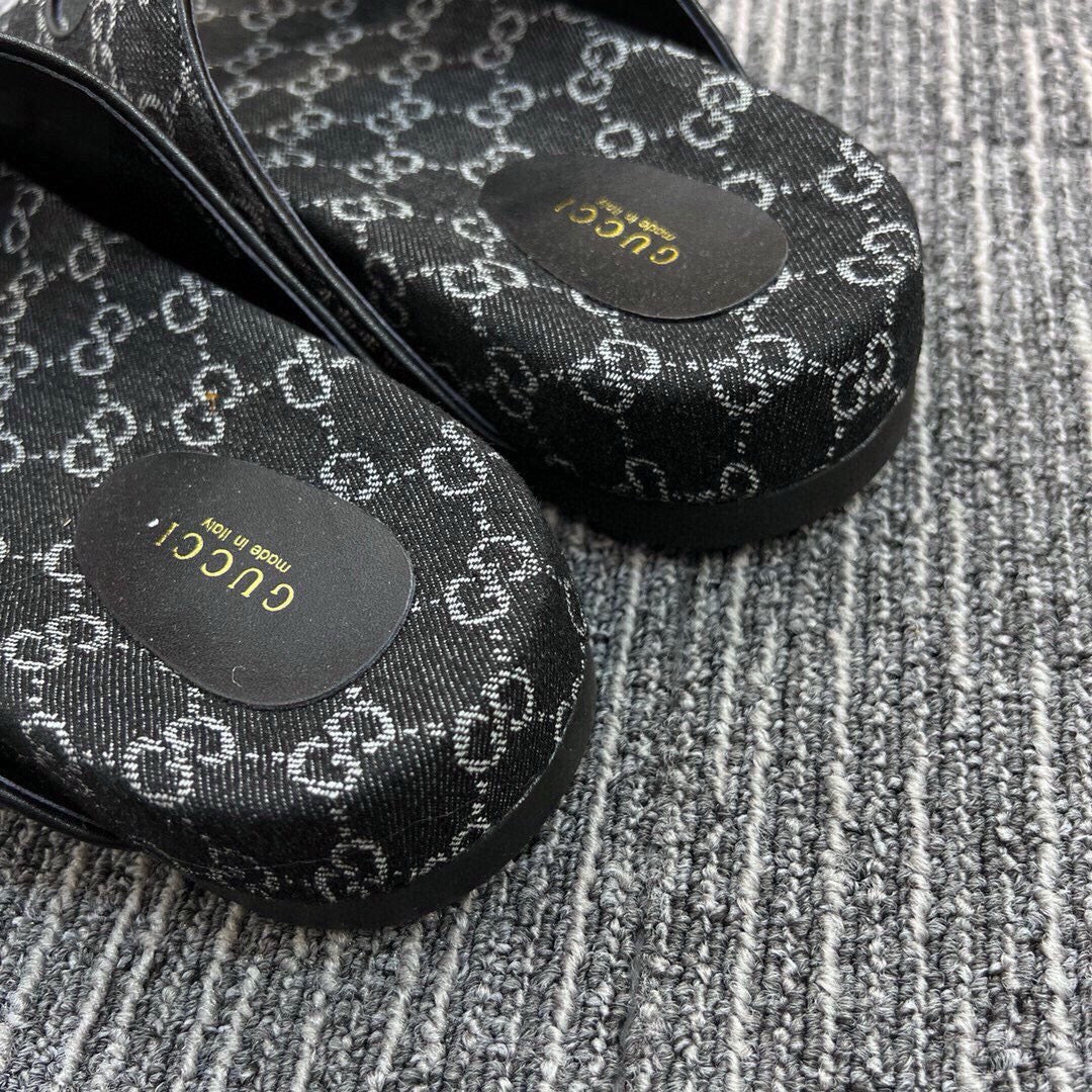 Z5QB17  Popular shoes