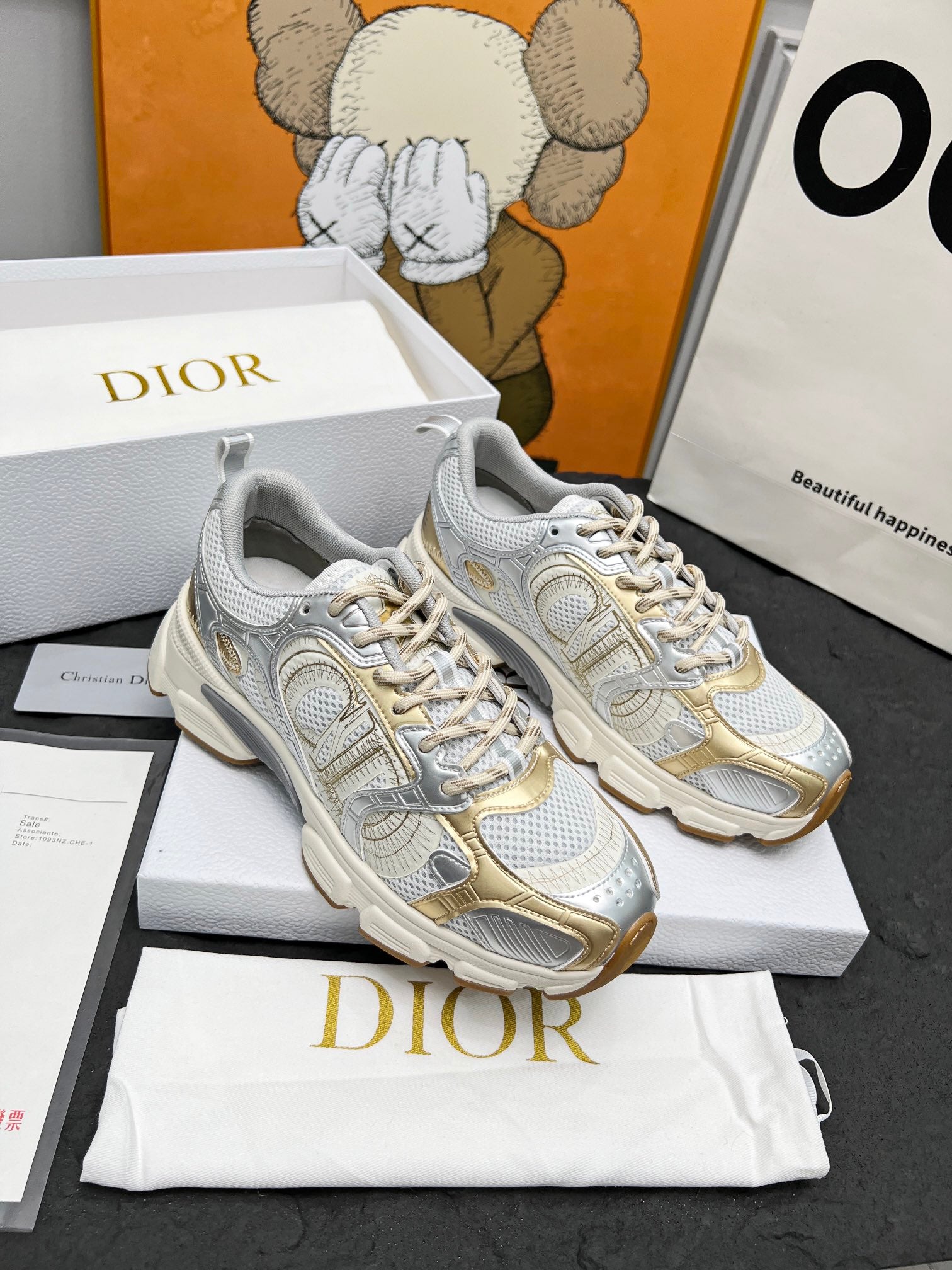 Z2Q105D311 Popular high-quality Shoes