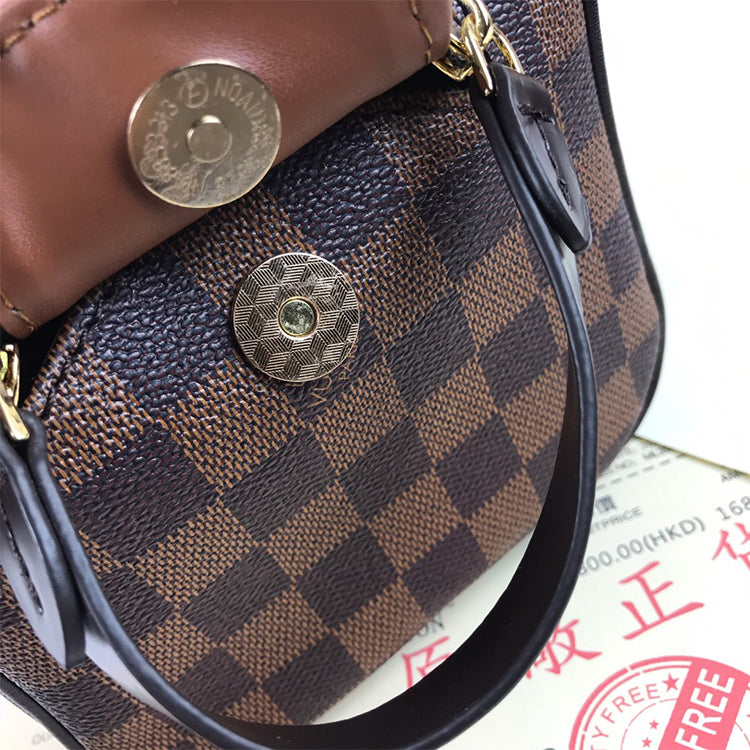 B1P11E870 Popular leather bag 