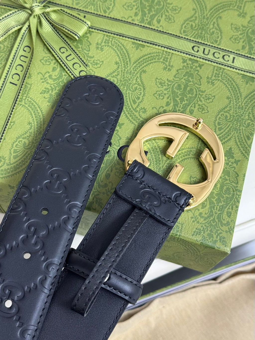 P1R55B241 Popular  High quality belt With full package