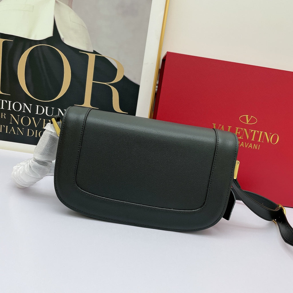 B5X111VL45 Popular  leather bag 