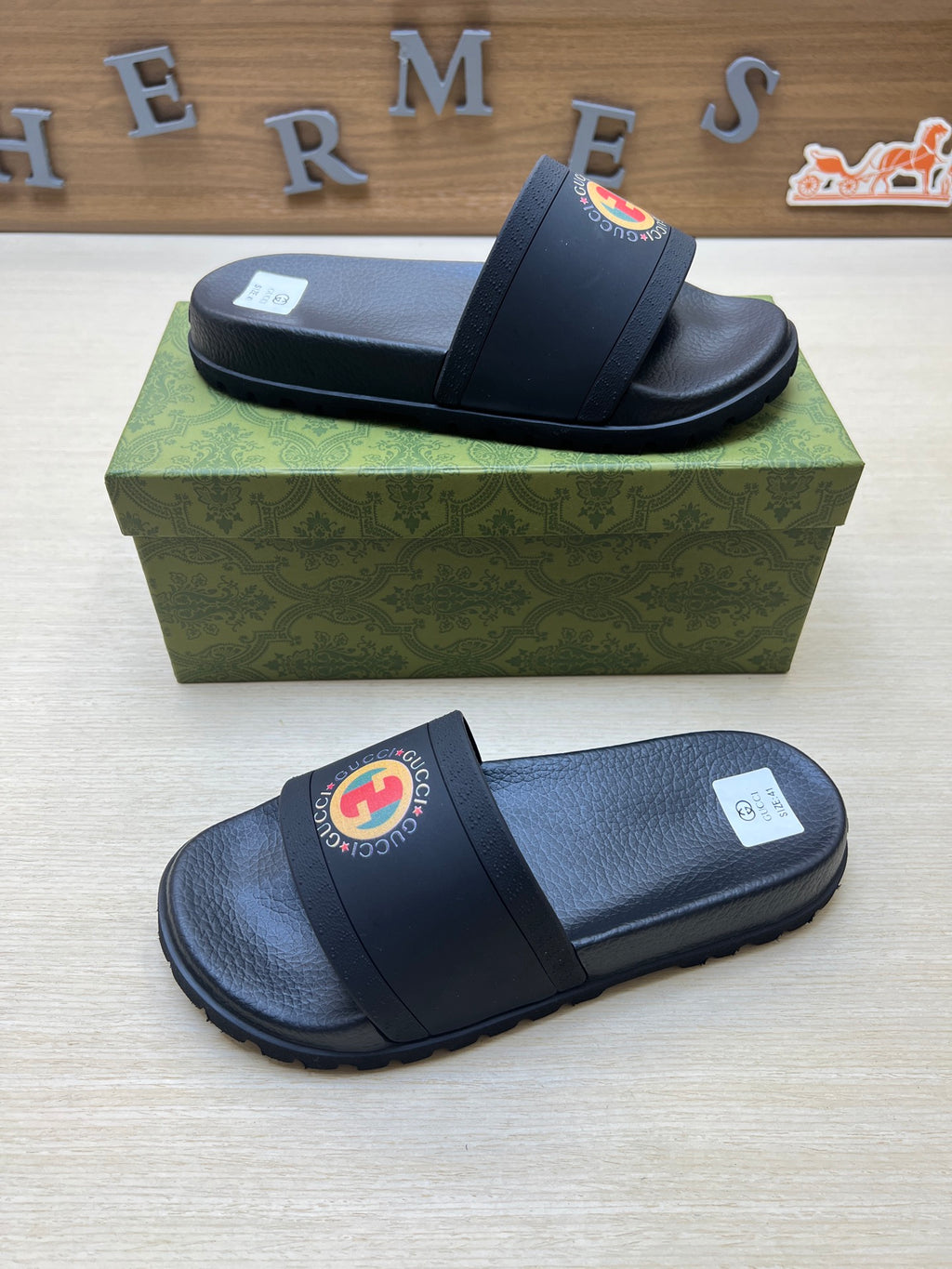 Z5R66B27 Popular Slippers